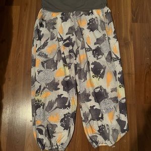 Lululemon Om pants